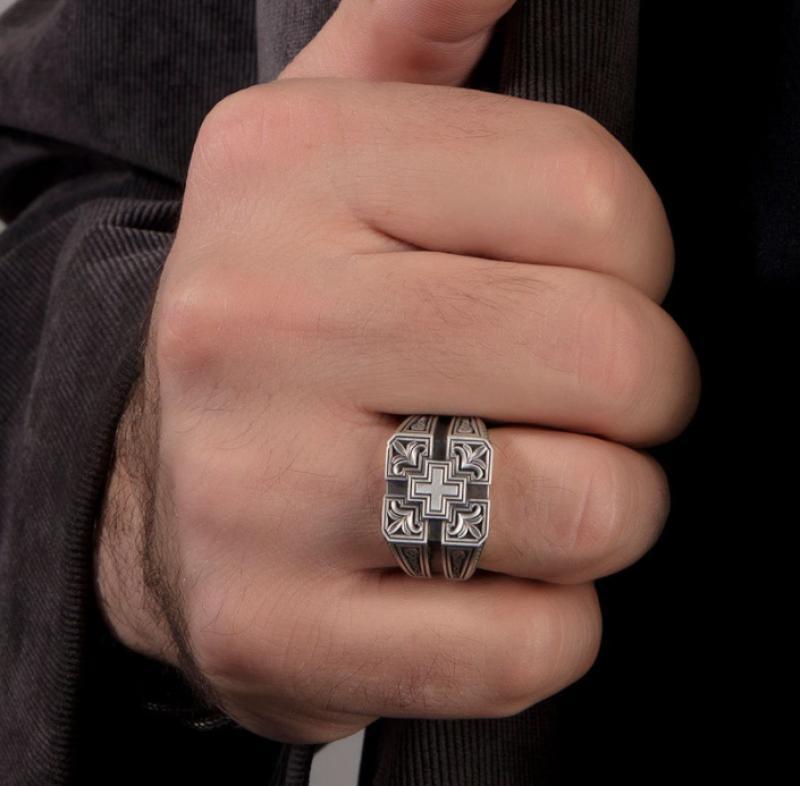 European And American Retro Carved Christian Mens Ring Plated Copper Finish Silver Tone Jewelry Fashion Accessory