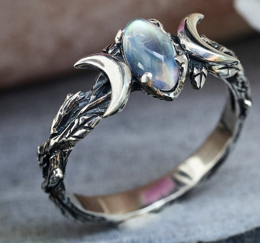 Womens Bohemian Vintage Crescent Moonstone Ring Electroplated Alloy Silver Tone Jewelry For Everyday Style Wear