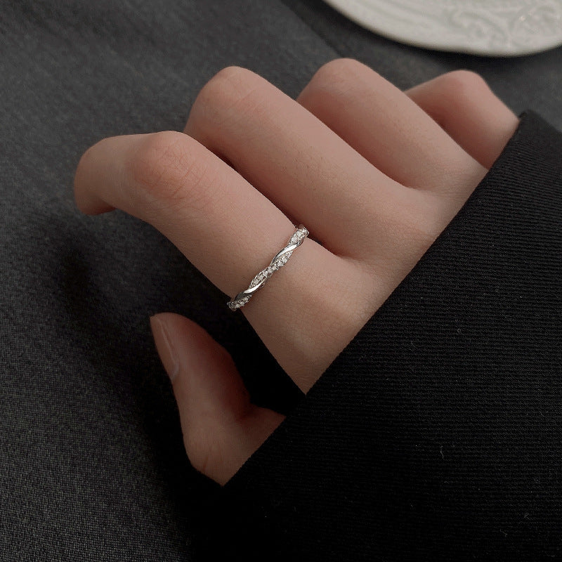 Womens Adjustable Geometric Copper Ring Electroplated Twist Ring Affordable Luxury Fashion Jewelry For Women Style