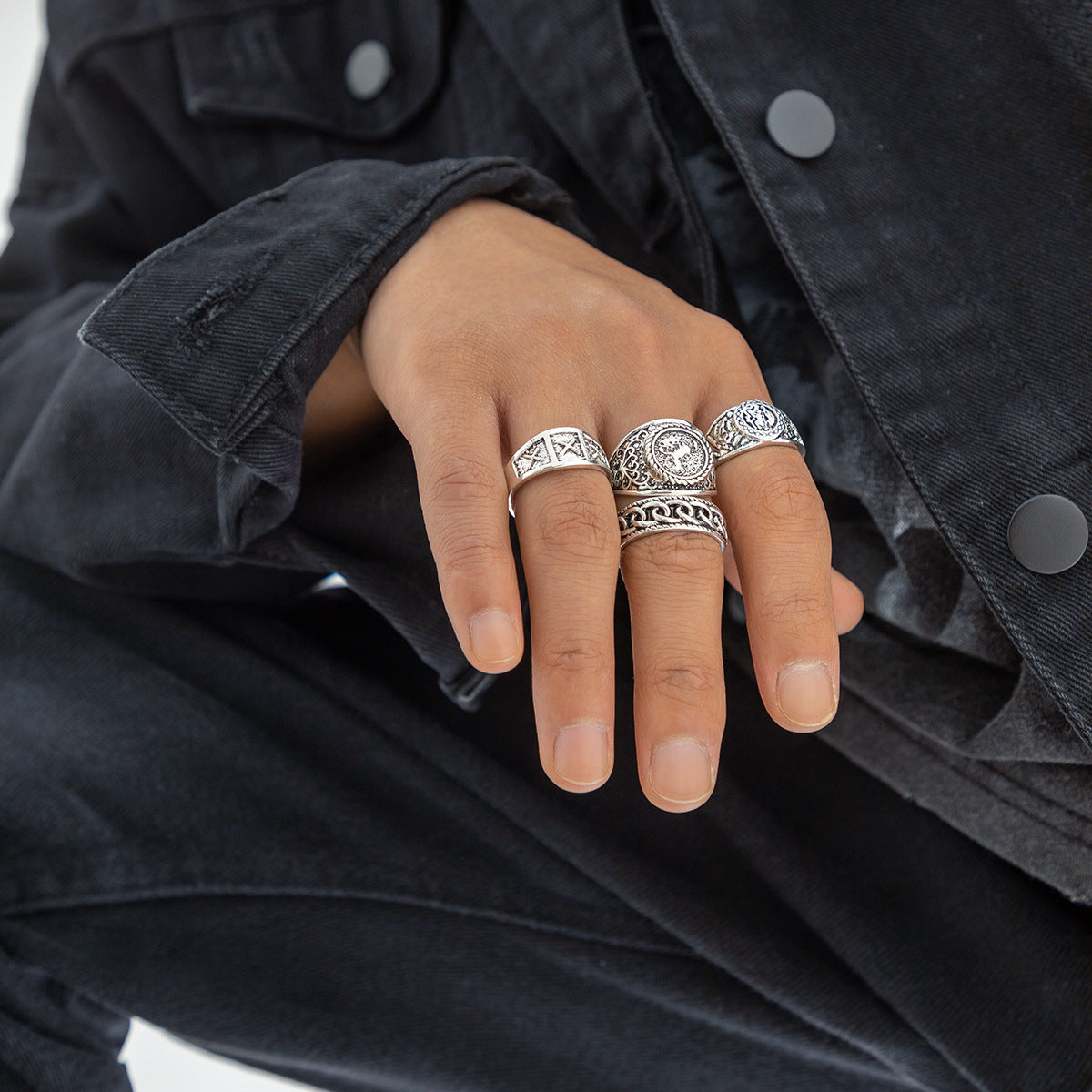 Men Alloy Totem Ring Set Antique Silver Finish Embossed Running Horse Chain Rings Zodiac European American Style