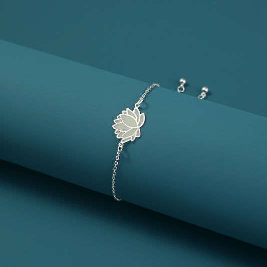 Lotus Flower Glow Bracelet Drop Design Electroplated Brass Chain Copper Charm Fashion Glow In The Dark Sparkle