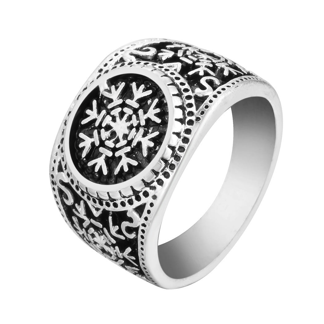 Geometric Triangle Ring For Women Lightweight Alloy Jewelry Silver Tone Unique Design Size Nine For Daily Wear