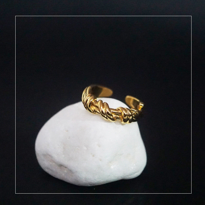 Women 18K Gold Plated Brass Ring European Pig Nose Design Statement Ring Trendy Adorn Chic Accessory For Women