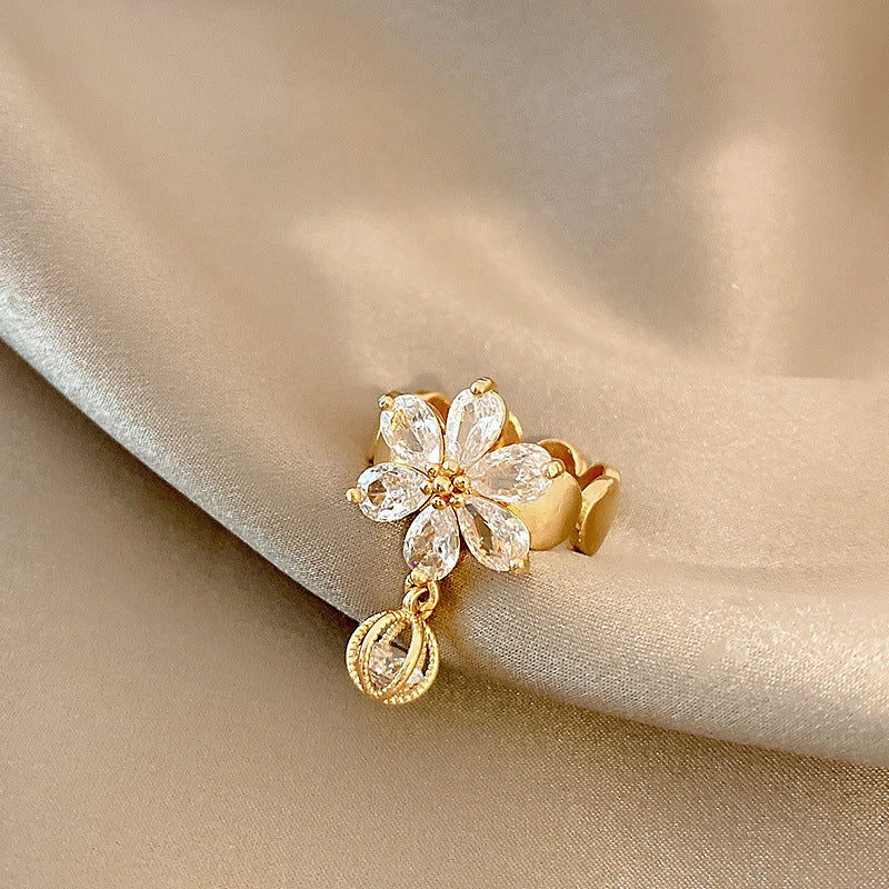 Womens Fashion Simple Index Finger Ring Silver Flower